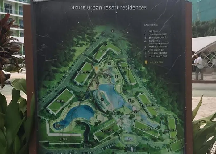 Aparthotel Azure With Man-made Pool *